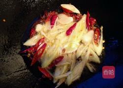 牛柳炒洋葱的做法图解2