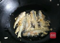 炸江鱼的做法图解5