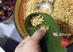 咸蛋黄肉粽的做法图解2