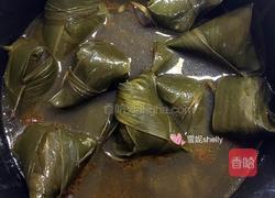 咸蛋黄肉粽的做法图解7