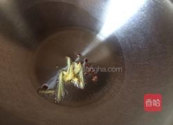 五花肉炒蒜苔的做法图解4