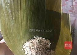 五香绿豆瘦肉粽的做法图解8
