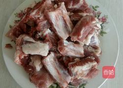 红烧排骨豆腐泡的做法图解1