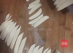 西府削筋面的做法图解4