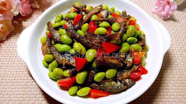 小鱼干炒青豆