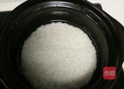 腊肠秘制闷饭的做法图解1