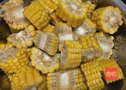 奶香玉米的做法图解2