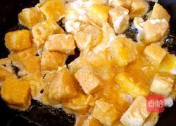 炒玉米面馒头块的做法图解3