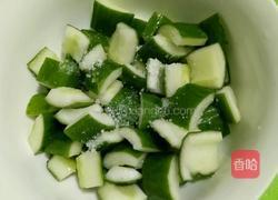 酸黄瓜的做法图解1