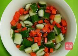 酸黄瓜的做法图解3