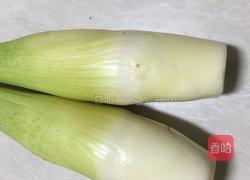 茭白青椒肉丝的做法图解1