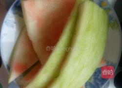 西瓜皮炒鸡蛋的做法图解2