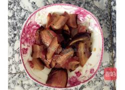 青椒炒腊肉的做法图解5
