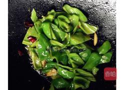 青椒炒腊肉的做法图解8