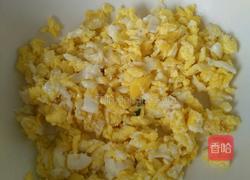 茴香素馅煎包包的做法图解2