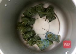 鸭蛋黄粽子的做法图解5