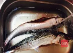 Illustration of how to cook fresh Spanish mackerel 1