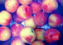 黄桃果酱的做法图解1