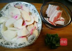 五花肉炖水萝卜的做法图解2