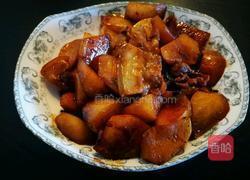 五花肉炖水萝卜的做法图解3