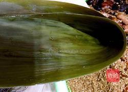 蛋黄肉粽之枕头粽的做法图解2