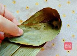 绿豆花生蜜枣粽(三角粽)的做法图解8