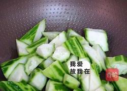 瑶柱丝瓜汤的做法图解4