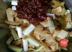 酸辣泡菜鱼的做法图解2