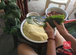 蛋黄肉粽的做法图解6