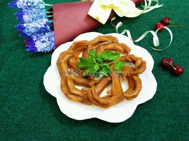卤鸭掌