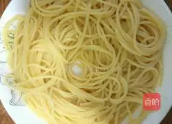 Illustration of how to make bacon pasta 2
