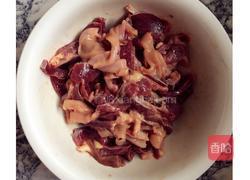 泡椒鸡杂的做法图解5