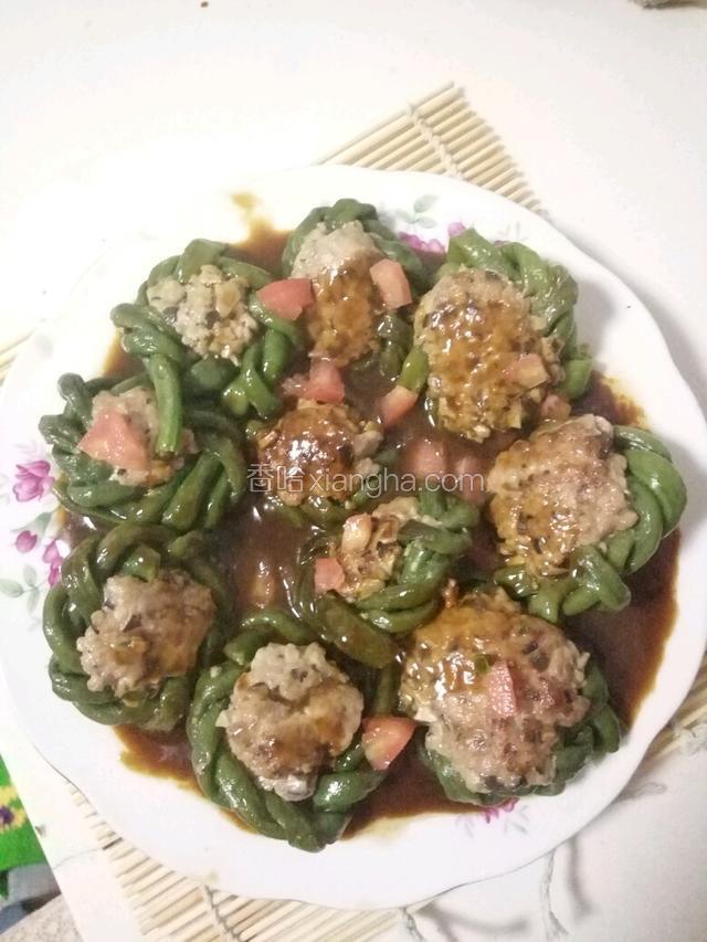 焖煮几分钟收汁装盘即可