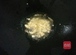 荷兰豆炒腊肠的做法图解4