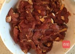 辣椒炒肉丝（简单的美味）的做法图解3