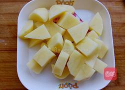 红烧土豆小鸡腿的做法图解1