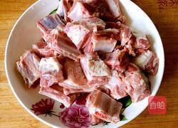 排骨焖土豆的做法图解2