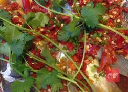 剁椒鱼头的做法图解7