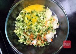 米饭蔬菜饼的做法图解2