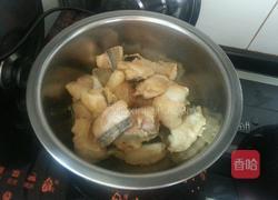 糖醋鳕鱼块的做法图解3