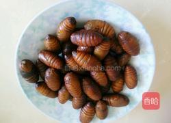 干煸茧蛹的做法图解1