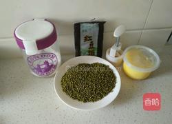 奶香豆沙绿豆糕的做法图解1