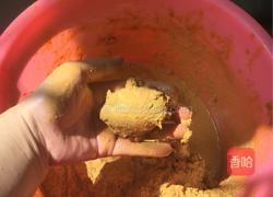 咸蛋肉粽的做法图解4