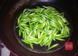 芦笋炒河虾的做法图解2