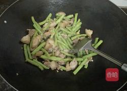 豆角炒本地猪肉的做法图解3