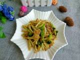 肉丝炒双花的做法[图]
