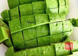 牛油果莎莎酱的做法图解2