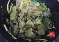 葱爆辣毛肚的做法图解5