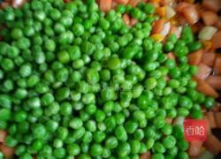 豌豆炒火腿的做法图解4