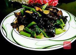 香菇黑木耳炒芹菜(降血压的菜)的做法图解8